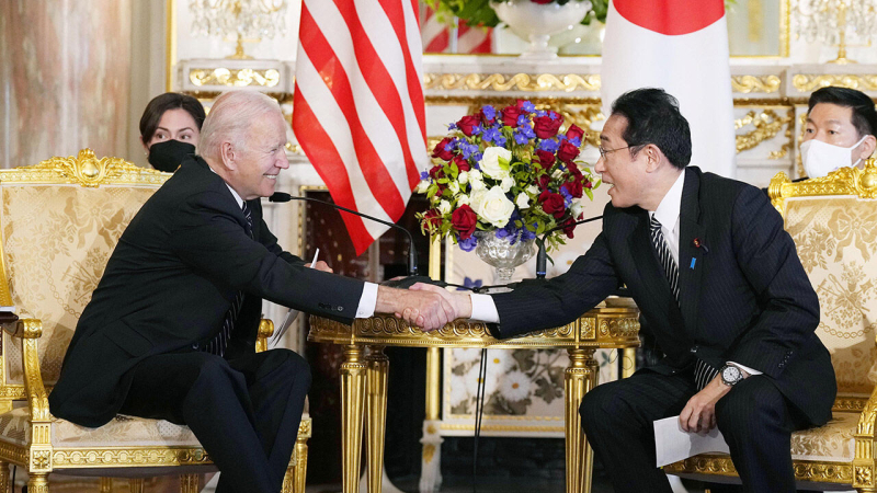 사진=조 바이든 미국 대통령과 기시다 후미오 일본 총리의 모습 / 출처=연합뉴스